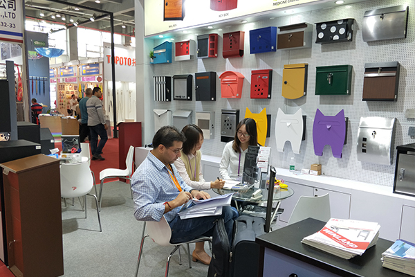 طاولة العمل